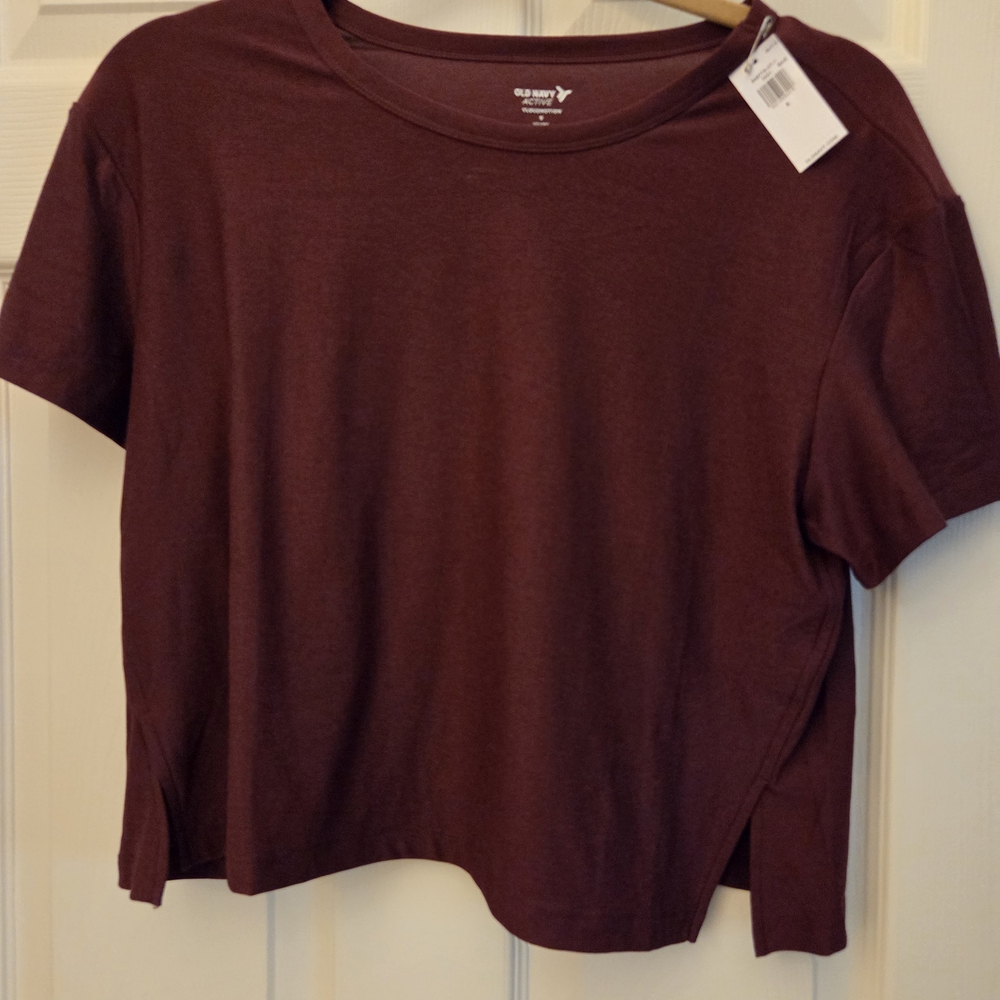 Old Navy Women's Burgundy Top